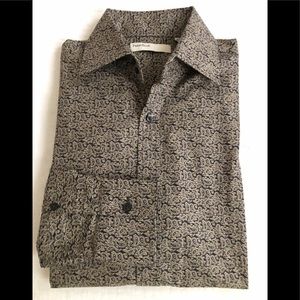 NWOT PERRY ELLIS BUTTON DOWN PRINTED SHIRT IN S.